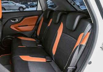 Подержанный автомобиль LADA (ВАЗ) XRAY 2019 года (19 фото)