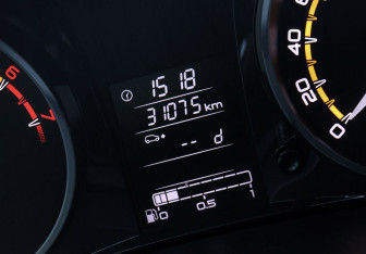 Подержанный автомобиль LADA (ВАЗ) Granta Sedan 2023 года (15 фото)