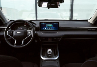 Подержанный автомобиль Haval Jolion 2025 года (18 фото)