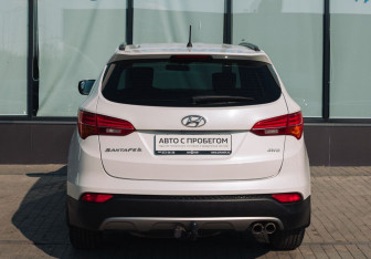 Подержанный автомобиль Hyundai Santa Fe 2013 года (4 фото)
