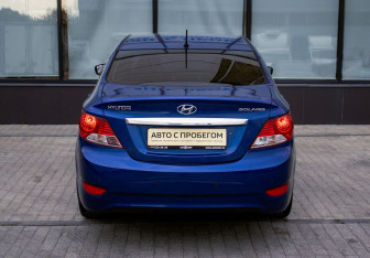 Подержанный автомобиль Hyundai Solaris Sedan 2011 года (4 фото)