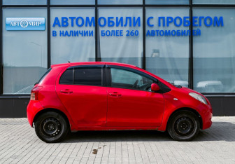 Подержанный автомобиль Toyota Yaris Hatchback 2006 года (5 фото)