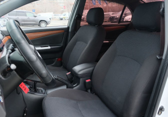 Подержанный автомобиль Lifan Solano 2013 года (16 фото)