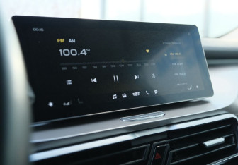 Подержанный автомобиль Geely Coolray 2021 года (13 фото)