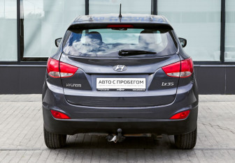 Подержанный автомобиль Hyundai ix35 2010 года (4 фото)