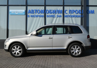 Подержанный автомобиль Volkswagen Touareg 2008 года (2 фото)