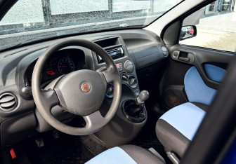 Подержанный автомобиль Fiat Panda Hatchback 2007 года (12 фото)