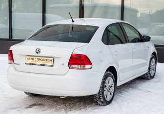Подержанный автомобиль Volkswagen Polo Sedan 2014 года (5 фото)