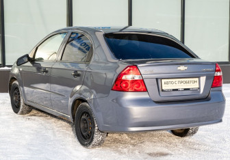 Подержанный автомобиль Chevrolet Aveo Sedan 2008 года (3 фото)