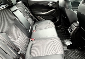 Подержанный автомобиль Москвич 3 2023 года (15 фото)