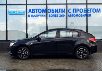 Подержанный автомобиль Chevrolet Cruze Hatchback 2012 года (2 фото)