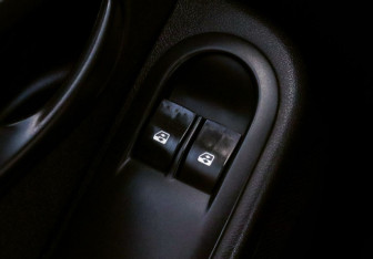 Подержанный автомобиль Renault Duster 2014 года (12 фото)