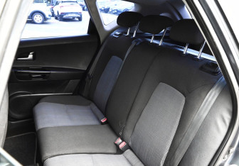Подержанный автомобиль Kia Ceed Wagon 2010 года (17 фото)