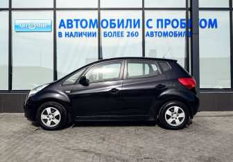 Подержанный автомобиль Kia Venga 2012 года (2 фото)
