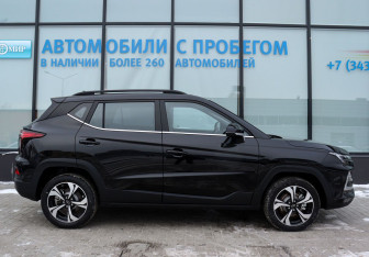 Новый Москвич 3 2024 (6 фото)