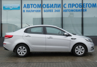 Подержанный автомобиль Kia Rio Sedan 2015 года (6 фото)