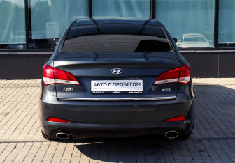 Подержанный автомобиль Hyundai i40 Sedan 2013 года (4 фото)