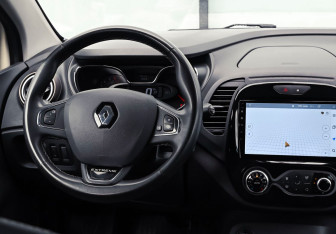 Подержанный автомобиль Renault Kaptur 2018 года (9 фото)