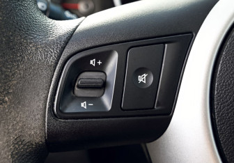 Подержанный автомобиль Kia Venga 2012 года (12 фото)