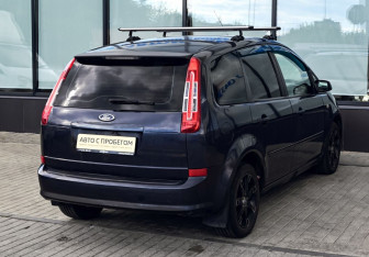 Подержанный автомобиль Ford C-MAX 2007 года (5 фото)