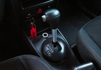 Подержанный автомобиль Renault Megane Sedan 2008 года (10 фото)