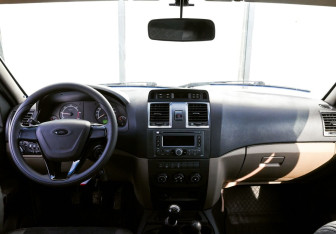 Подержанный автомобиль УАЗ Patriot 2013 года (11 фото)