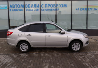 Подержанный автомобиль LADA (ВАЗ) Granta Liftback 2023 года (6 фото)