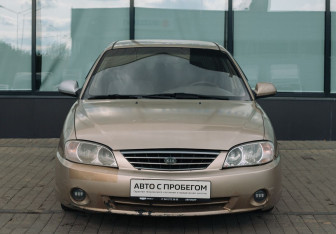 Подержанный автомобиль Kia Spectra Sedan 2007 года (8 фото)