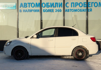 Подержанный автомобиль Kia Rio Sedan 2011 года (2 фото)