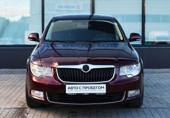 Подержанный автомобиль Skoda Superb Liftback 2012 года (8 фото)
