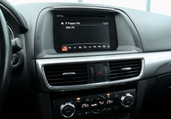 Подержанный автомобиль Mazda CX-5 2016 года (12 фото)