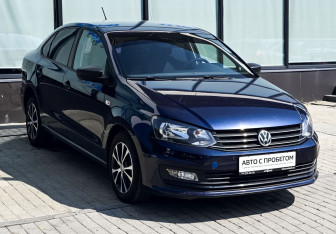 Подержанный автомобиль Volkswagen Polo Sedan 2016 года (7 фото)