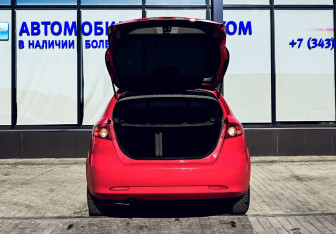 Подержанный автомобиль Chevrolet Lacetti Hatchback 2005 года (18 фото)