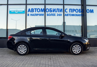 Подержанный автомобиль Chevrolet Cruze Sedan 2012 года (6 фото)