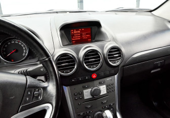 Подержанный автомобиль Opel Antara 2012 года (10 фото)