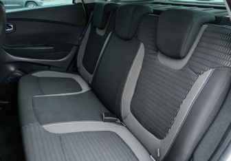 Подержанный автомобиль Renault Kaptur 2016 года (17 фото)