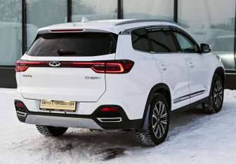 Подержанный автомобиль Chery Tiggo 8 2021 года (5 фото)