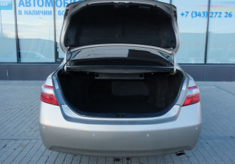 Подержанный автомобиль Toyota Camry Sedan 2007 года (18 фото)