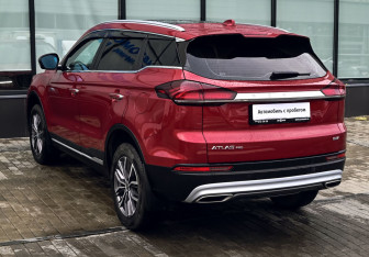 Подержанный автомобиль Geely Atlas Pro 2023 года (3 фото)