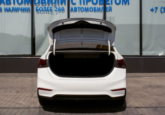 Подержанный автомобиль Hyundai Solaris Sedan 2018 года (20 фото)