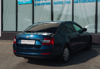Подержанный автомобиль Skoda Octavia Liftback 2014 года (5 фото)