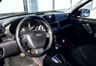 Подержанный автомобиль LADA (ВАЗ) Granta Sedan 2013 года (13 фото)