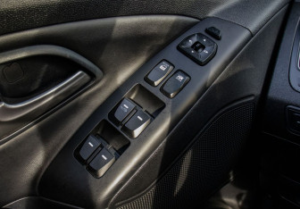 Подержанный автомобиль Hyundai ix35 2014 года (12 фото)