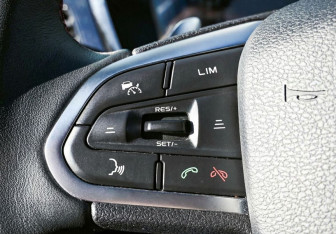 Подержанный автомобиль Geely Tugella 2023 года (11 фото)