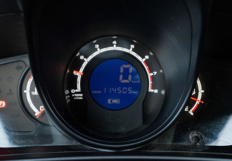 Подержанный автомобиль Lifan X60 2015 года (18 фото)