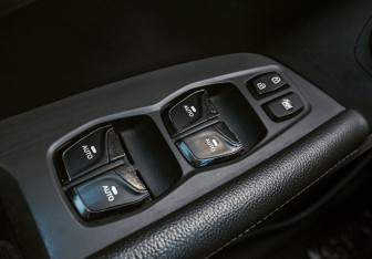 Подержанный автомобиль Hyundai Santa Fe 2013 года (16 фото)