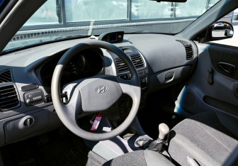 Подержанный автомобиль Hyundai Accent Sedan 2009 года (12 фото)