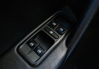 Подержанный автомобиль Skoda Yeti 2016 года (12 фото)