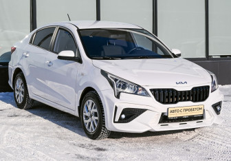 Подержанный автомобиль Kia Rio Sedan 2022 года (7 фото)