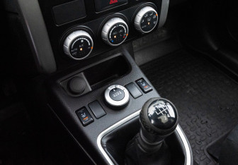 Подержанный автомобиль Nissan X-Trail 2013 года (13 фото)